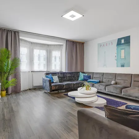 Apartman Katies - Zentral - 4 - 7 Personen - 2 Parken - Nintendo Switch - Disneyplus - E-kamin Augsburg